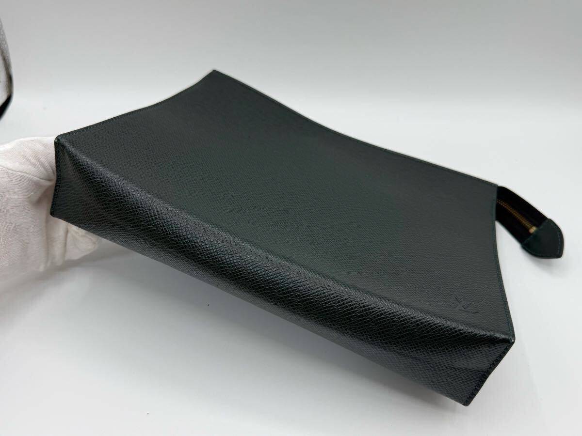 新品同様 LOUIS VUITTON ルイヴィトン M99034 タイガ ポシェット トワレット クラッチバッグ セカンドバッグ グリーン系_画像5