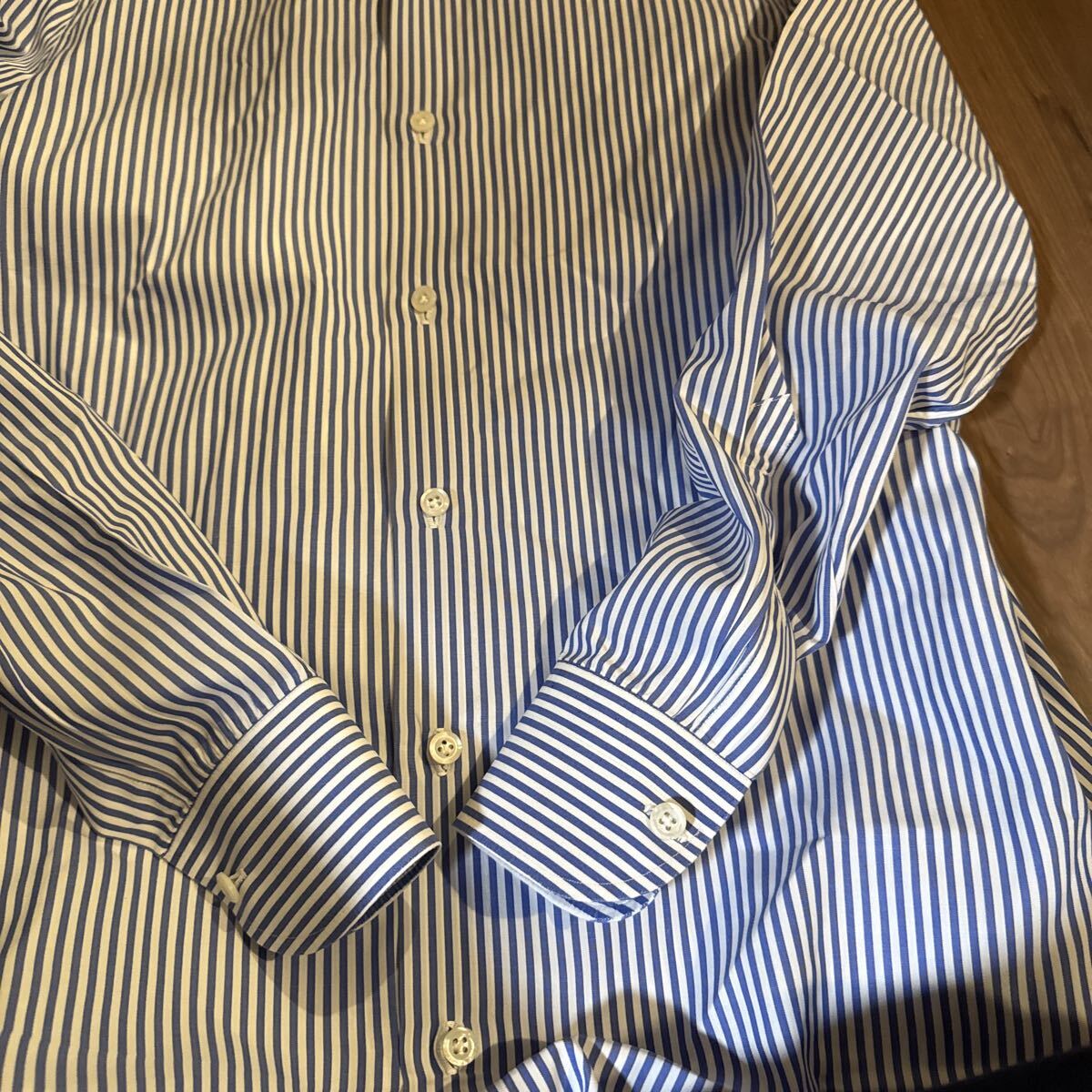 中古 LUIGI BORRELLI＜ルイジ ボレッリ＞ ドレスシャツ ロイヤルコレクション ブルーストライブ 38/15 長袖シャツ_画像5