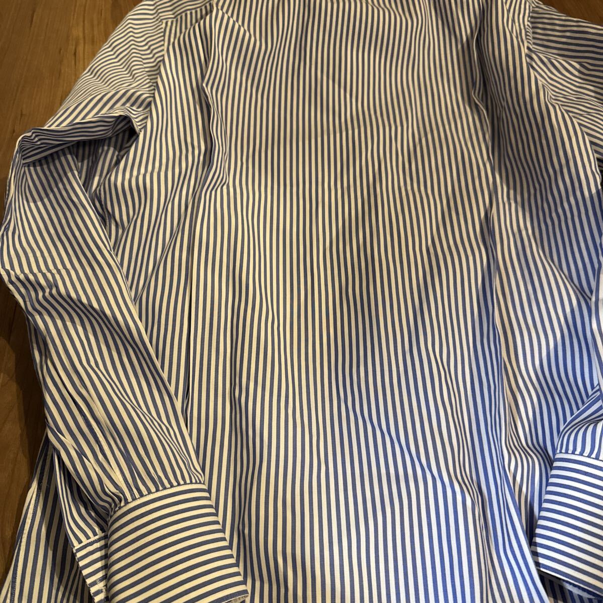 中古 LUIGI BORRELLI＜ルイジ ボレッリ＞ ドレスシャツ ロイヤルコレクション ブルーストライブ 38/15 長袖シャツ_画像9