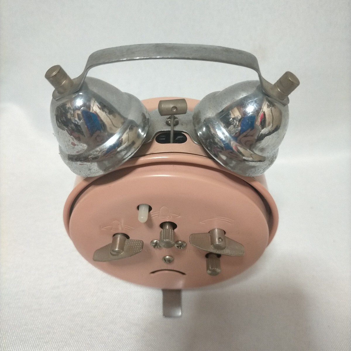 アンティーク　希少　クイックシルバー　ロキシー　ROXY QUIKSILVER 誘導品　手巻き　目覚ましベル_画像4