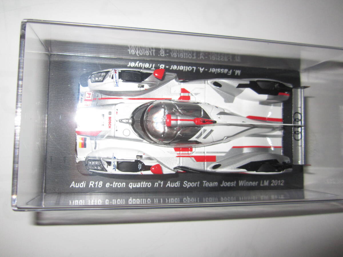 即決 スパーク 43LM12 1/43 アウディ R18 e-tron クワトロ №1 2012年ルマン24h ハイブリッド4WD初優勝 フェスラー/トレルイエ/ロッテラー_画像7