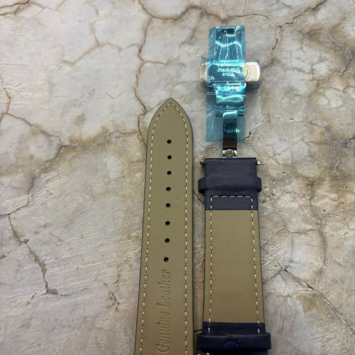 【2本セット】腕時計ベルト 18mm 交換用ベルト 腕時計バンド PUレザー Dバックルベルト ネイビーブルー 交換用ベルト_画像3