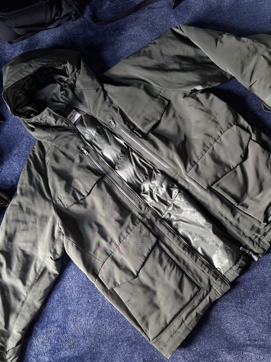 超美品 新品同様 UNIQLO × White Mountaineering ユニクロ ×ホワイトマウンテニアリング ハイブリッドダウンオーバーサイズパーカ sizeXL_画像4