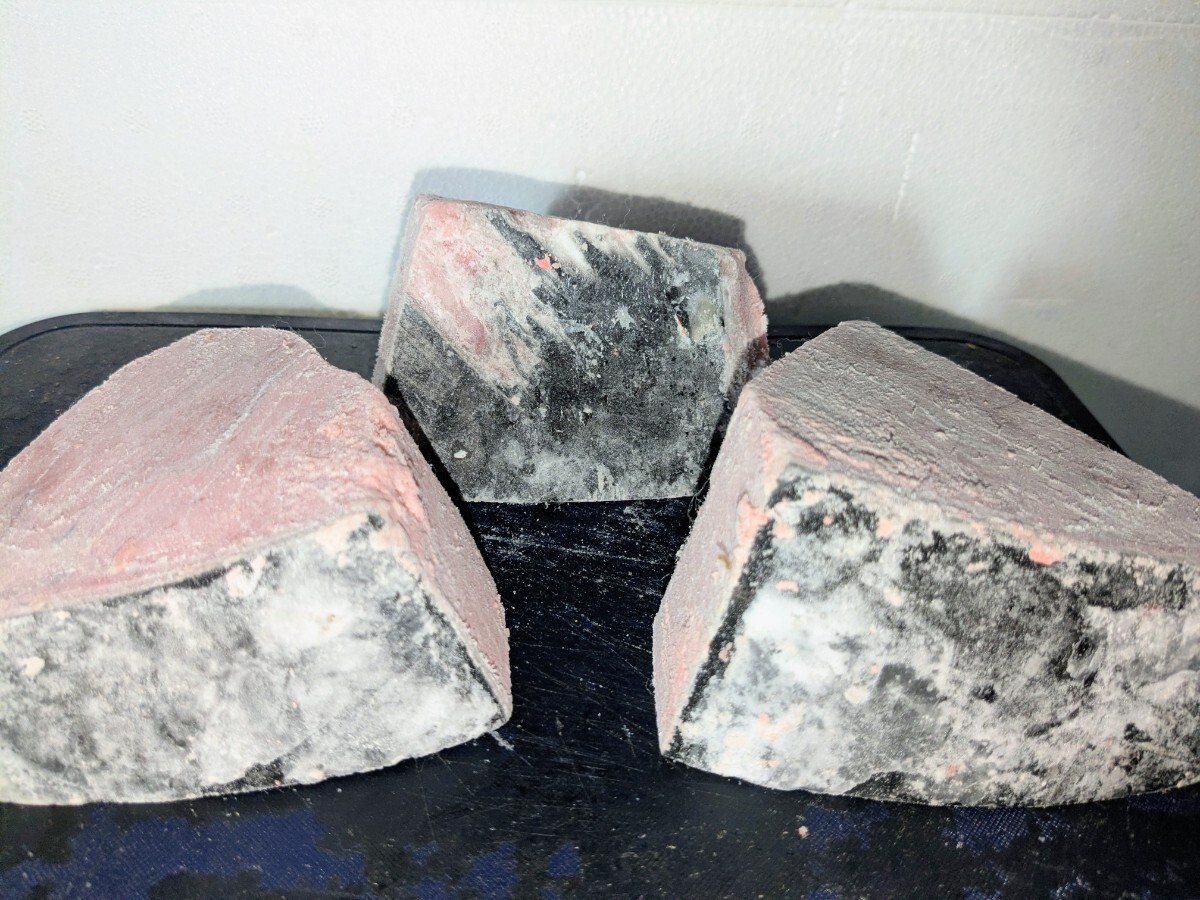 【即決】業務用天然ミナミ鮪中トロブロック端材 900g★3ブロック入り①_画像4