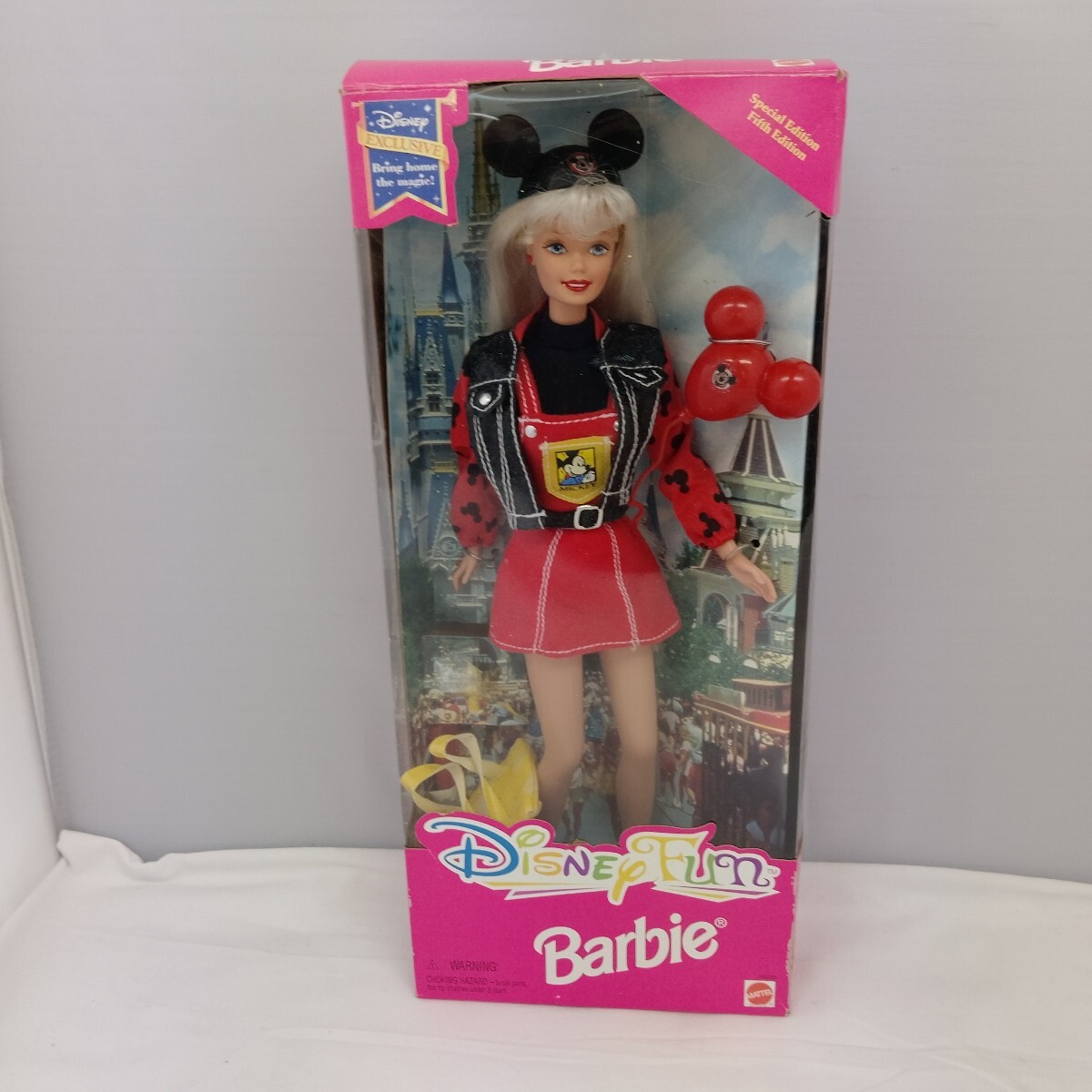 Barbie ディズニー ミッキー Mouse with Key Chain By Mattel in 2004 - The box is in po バービー人形 Barbie バービー_画像1