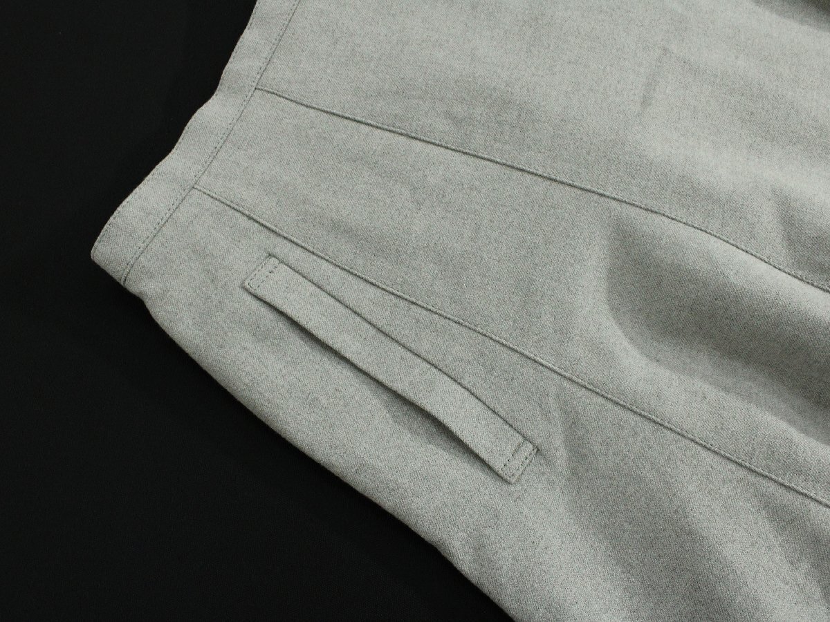 美品 t.b/センソユニコ 無地ウエストゴムミモレ丈フレアスカート 薄灰40 rm220_画像7