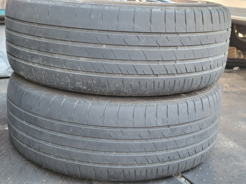 #245/40R19#2022 год производства TOURADOR XSPEED TU1 + hot штат служащих корпорация TRAFFICSTAR 19X8J 5X114.3 IS:42 диаметр втулки 73.#