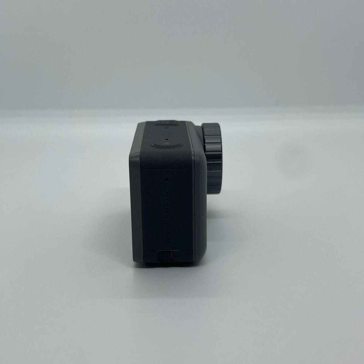 【最速発送】DJI OSMO ACTION 美品 動作確認済【全額返金保証】_画像2