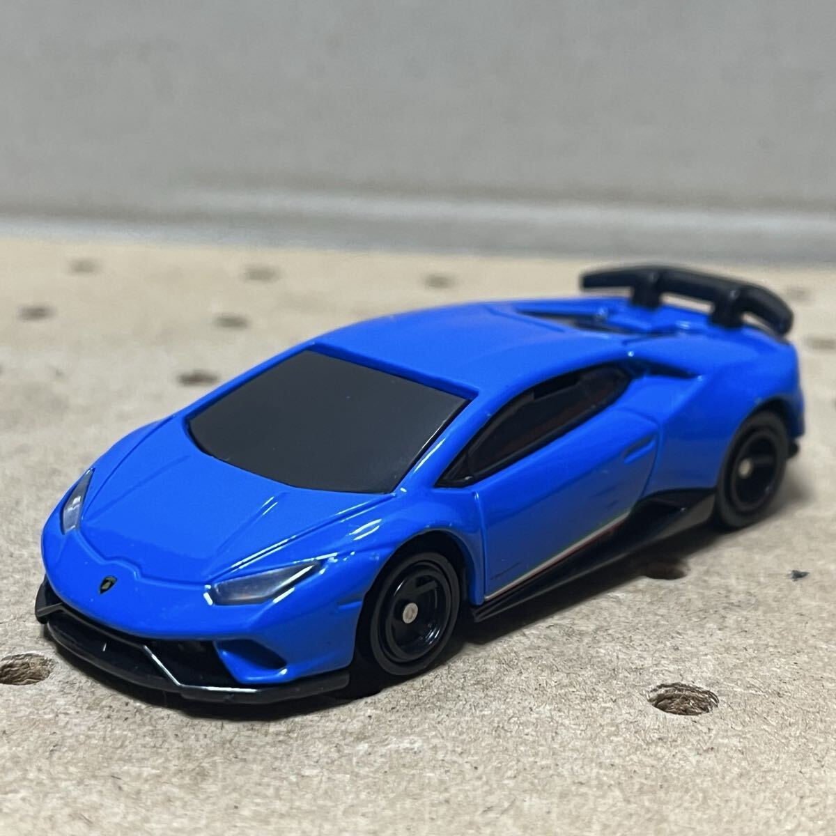 トミカ　 4D ランボルギーニウラカンペルフォルマンテ　動作未確認_画像1