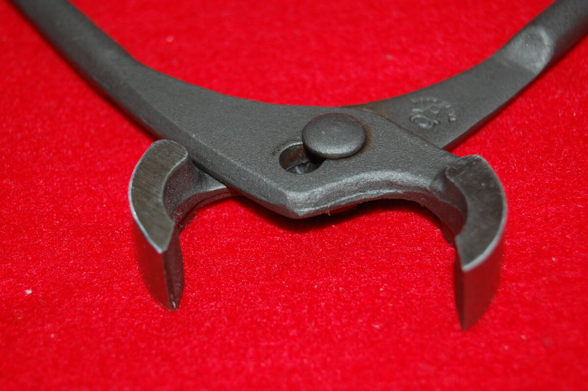 【最後の1丁/入手困難】牛印/正鋼火造りエンマ釘抜き180mm釘抜き用/閻魔様_画像7