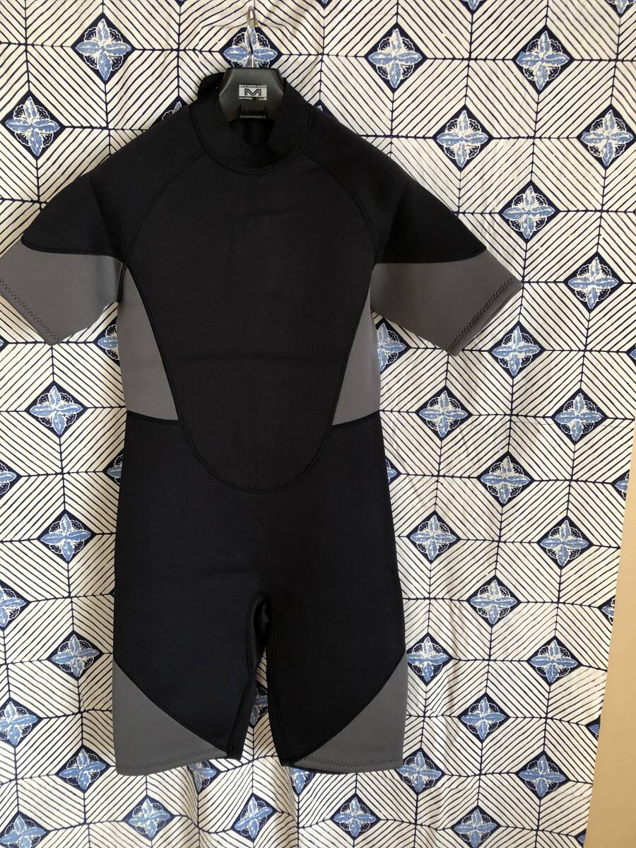 ハーフスーツ(未使用)　XL _画像1