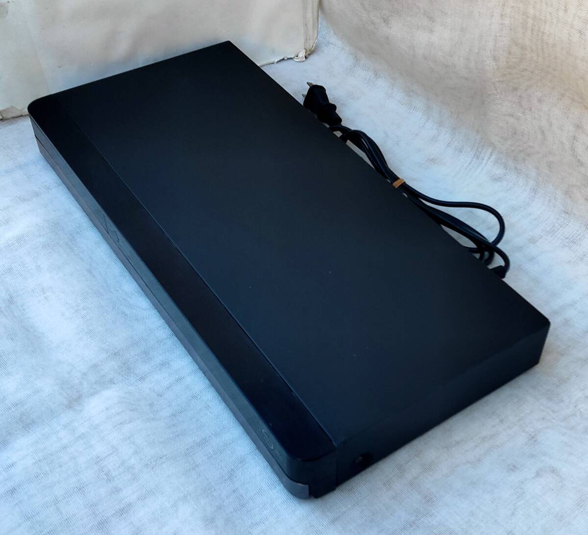 東芝 1TB 3チューナー ブルーレイレコーダー 『DBR-T350』3番組同時録画可能リモコン付き動作品です。_画像4