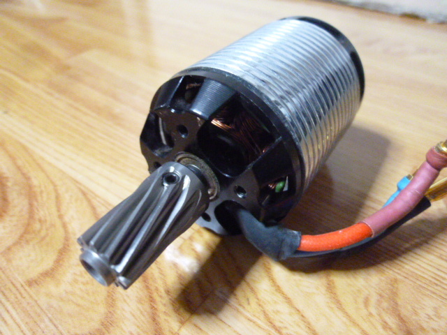 ALIGN T-REX550用ブラシレスモーターRCM-BL600MX 1220KV 6セル 中古_画像3
