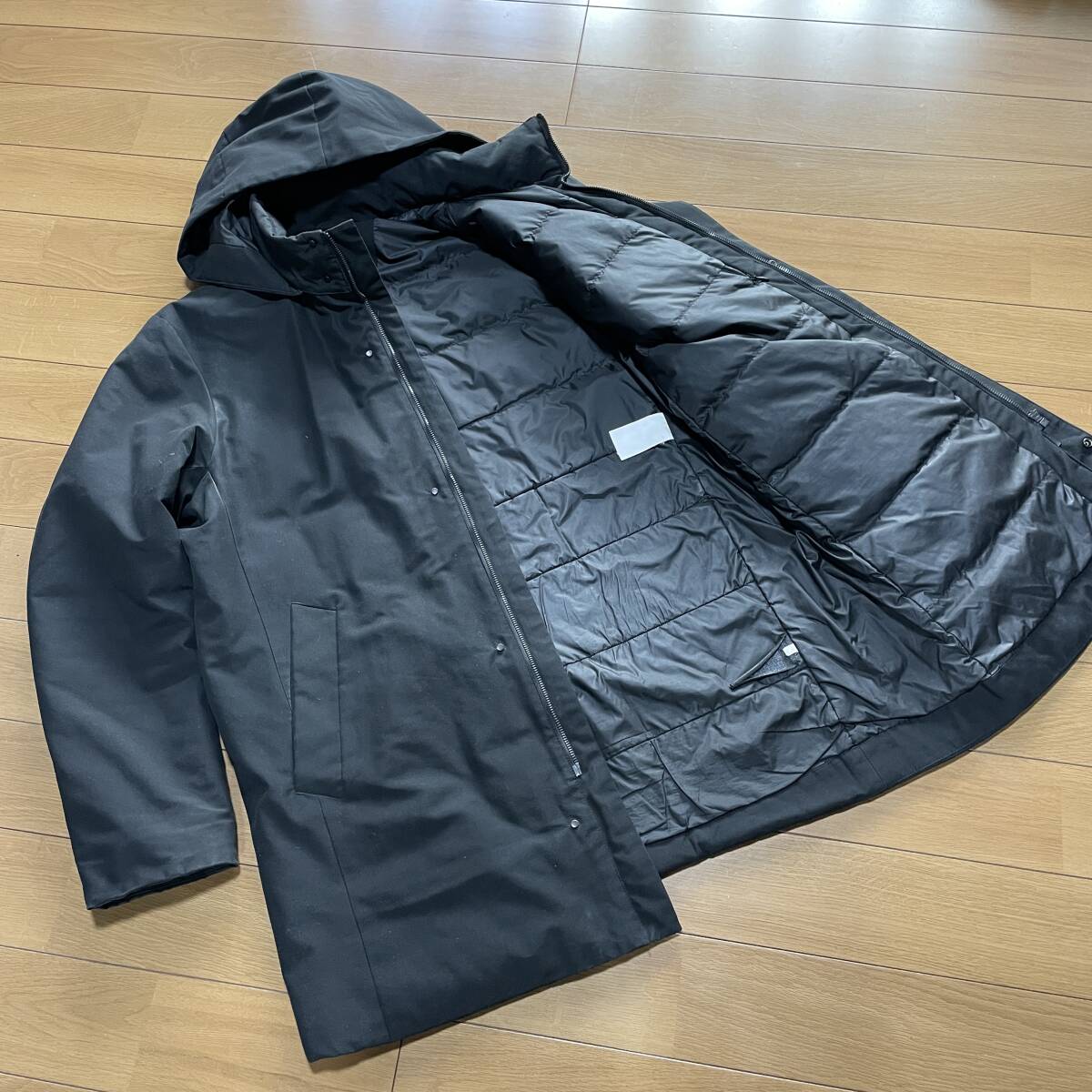 K-4 ●ユニクロ サイズXL/黒!ZIP フード ハイブリットダウンコート●_画像3