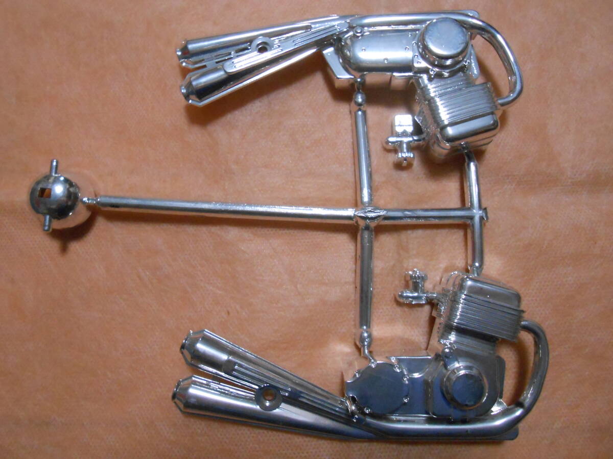  старый мотоцикл. детали двигателя 7 половина? Junk 