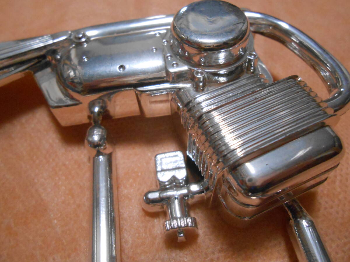  старый мотоцикл. детали двигателя 7 половина? Junk 