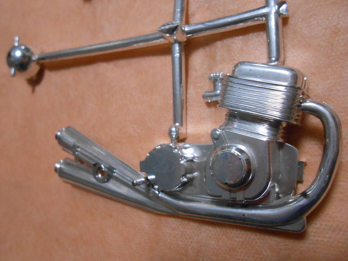  старый мотоцикл. детали двигателя 7 половина? Junk 