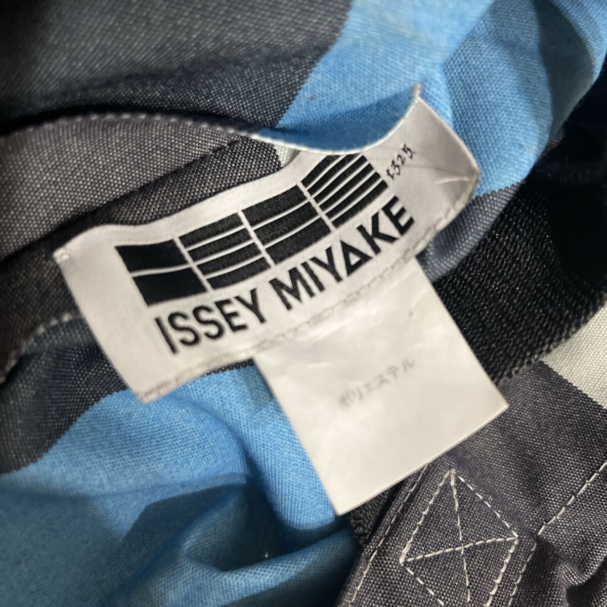 イッセイミヤケ ISSEY MIYAKE ボーダー ハンドバッグ 個性派 変形デザイン モノトーン バッグ_画像6