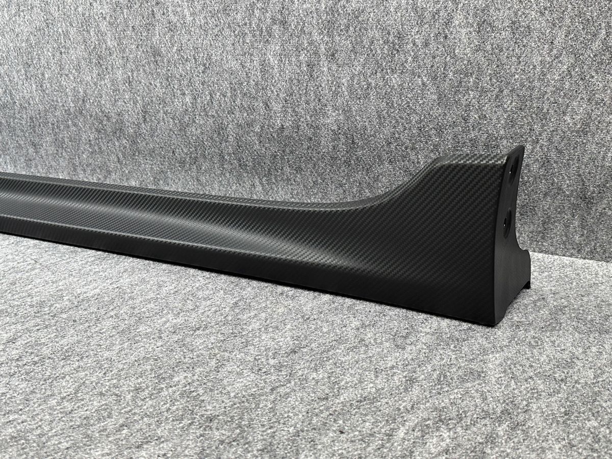 新車外し/美品 スイフトスポーツ ZC33S 純正 左サイドステップ サイドスカート 77220-68R00-5PK 77221-68R0 L カーボン調 管理32957_画像4