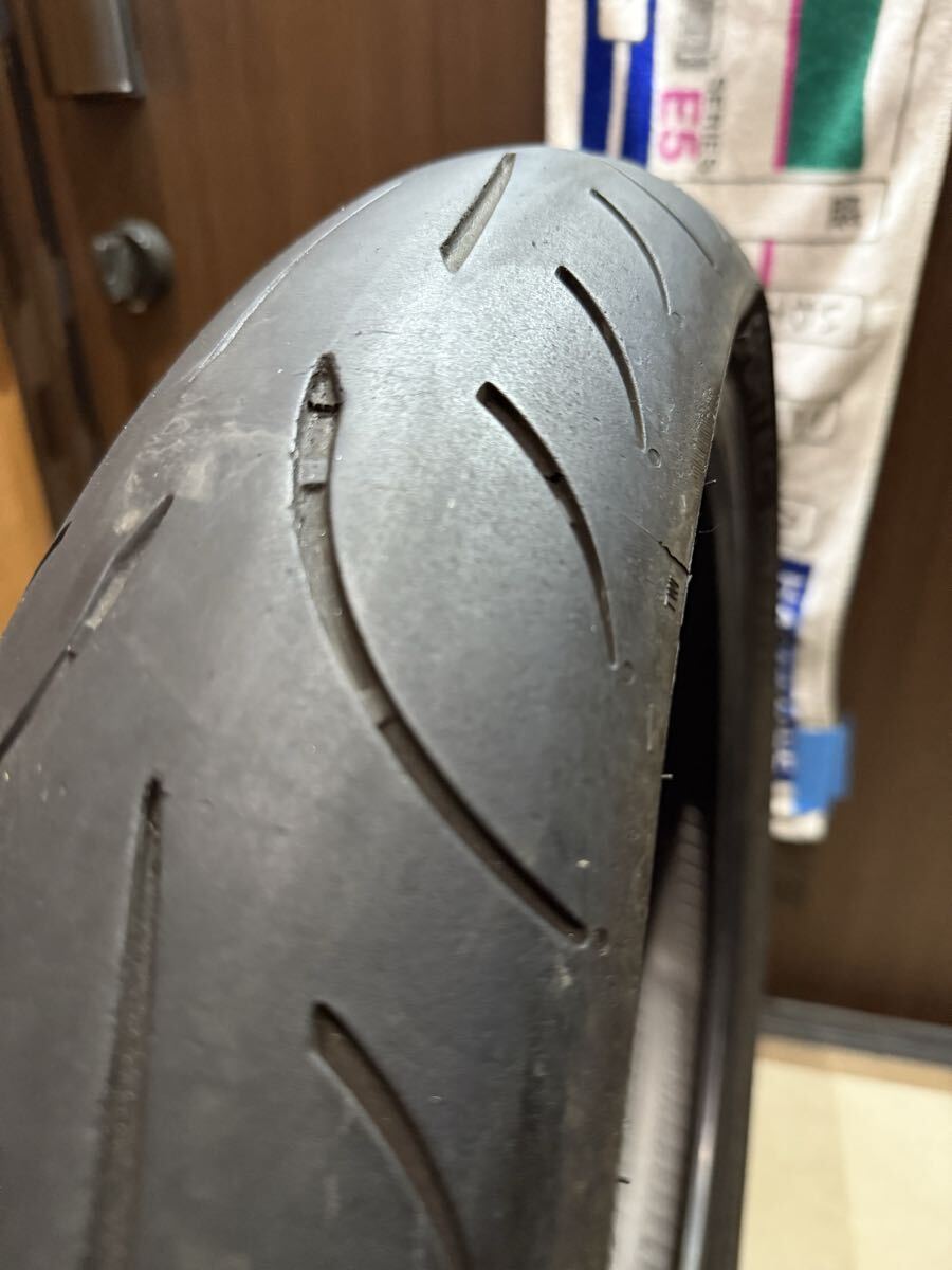 中古MCタイヤ 2022年製造 METZELER SPORTEC M9 RR 120/70ZR19 メッツラー スポルテック 120 70 19 2422 M4134_画像4