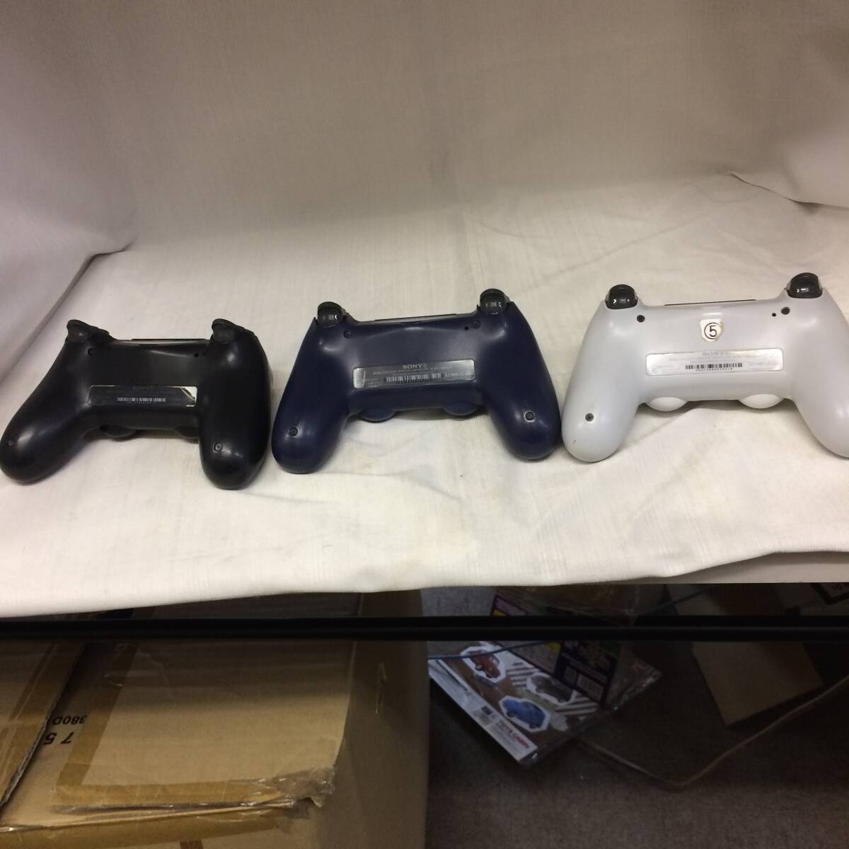 c-154*80 PS4 コントローラー 7個セットジャンク_画像3