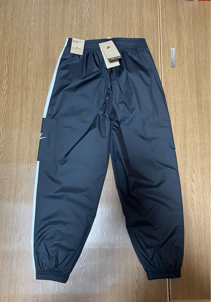 新品未使用　定価6820円　NIKE トレーニングパンツロングパンツ　Mサイズ_画像2