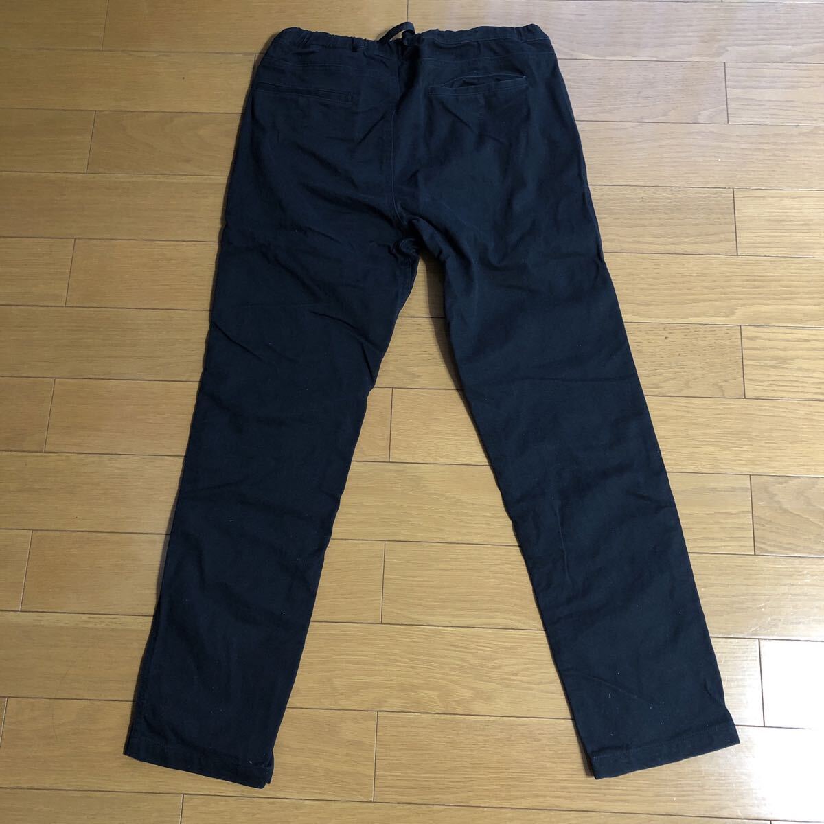 UNIQLO Mサイズ チノパン ダークブルー_画像2