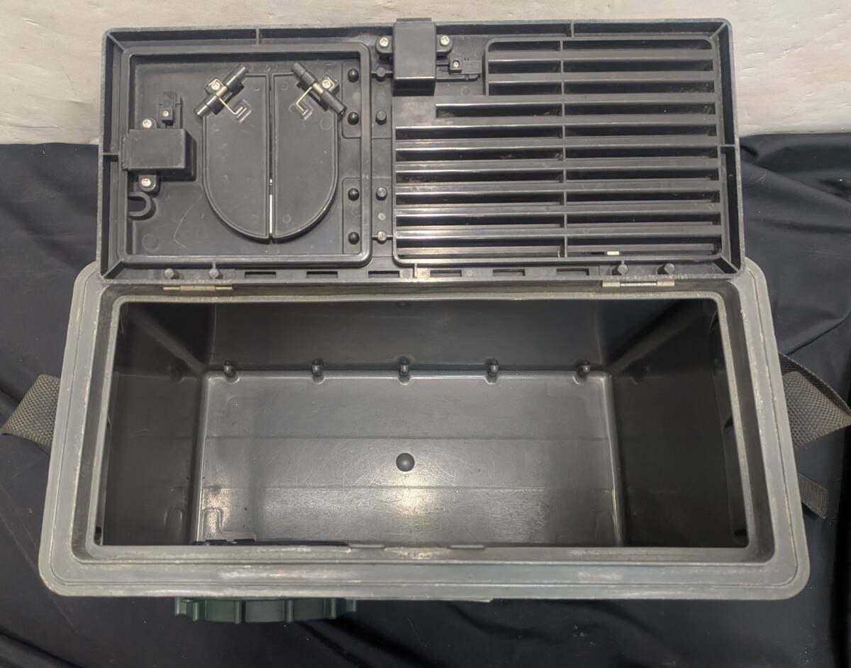 DAIWA Daiwa . can ... жестяная банка ящик для наживки компрессор рабочее состояние подтверждено форель рыбалка айю .. рыболовные снасти рыболовная снасть рыбалка сопутствующие товары 