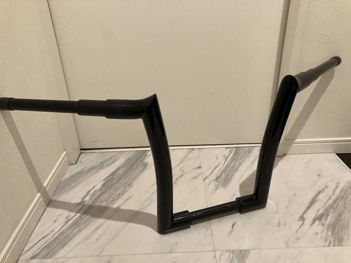 送料込み　ハーレー　 14インチ　ハンドル　エイプ　バガー　ソフテイル ダイナ　スポーツスター　ロードグライド　1.5インチ　ブラック_画像1