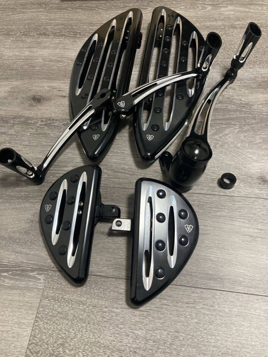 即納　送料込み フロアボード フルセット　パッセンジャー　ハーレー　ツーリング　ソフテイル フットペグ　シフター　ブレーキ　ブラック1_画像1