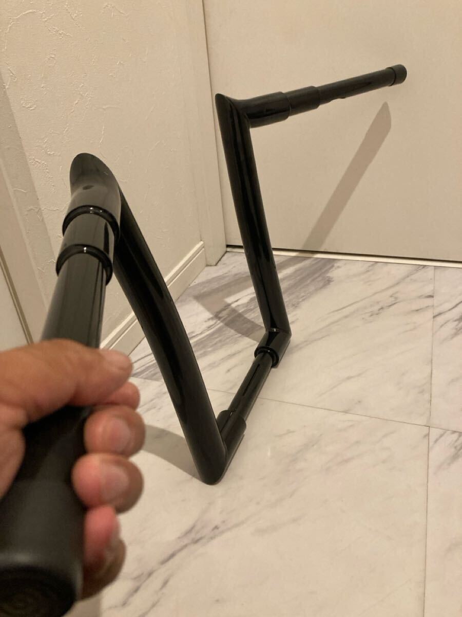 送料込み　ハーレー　 14インチ　ハンドル　エイプ　バガー　ソフテイル ダイナ　スポーツスター　ロードグライド　1.5インチ　ブラック_画像3