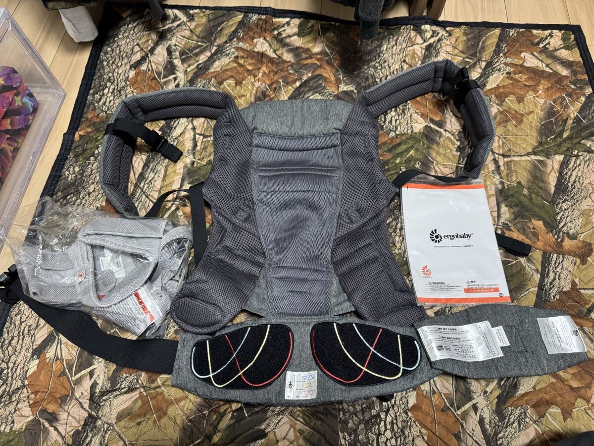 未使用　エルゴベビー ADAPT ベビーキャリア グレー 抱っこ紐 ergobaby 抱っこひも グレー クールエア メッシュ エルゴ　_画像2