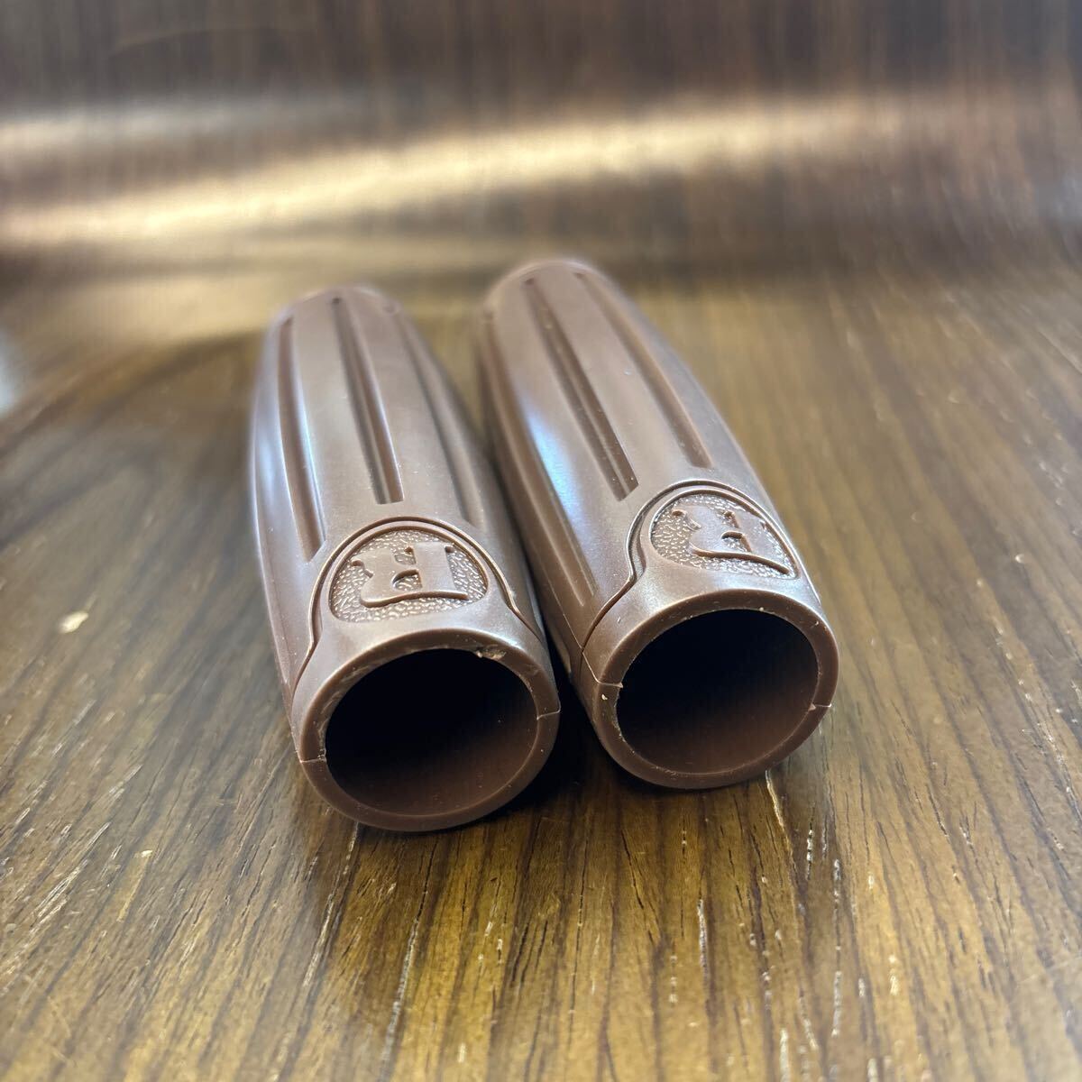 新車外し　OGKグリップ　ブラウン　左右ロング ロング_画像2