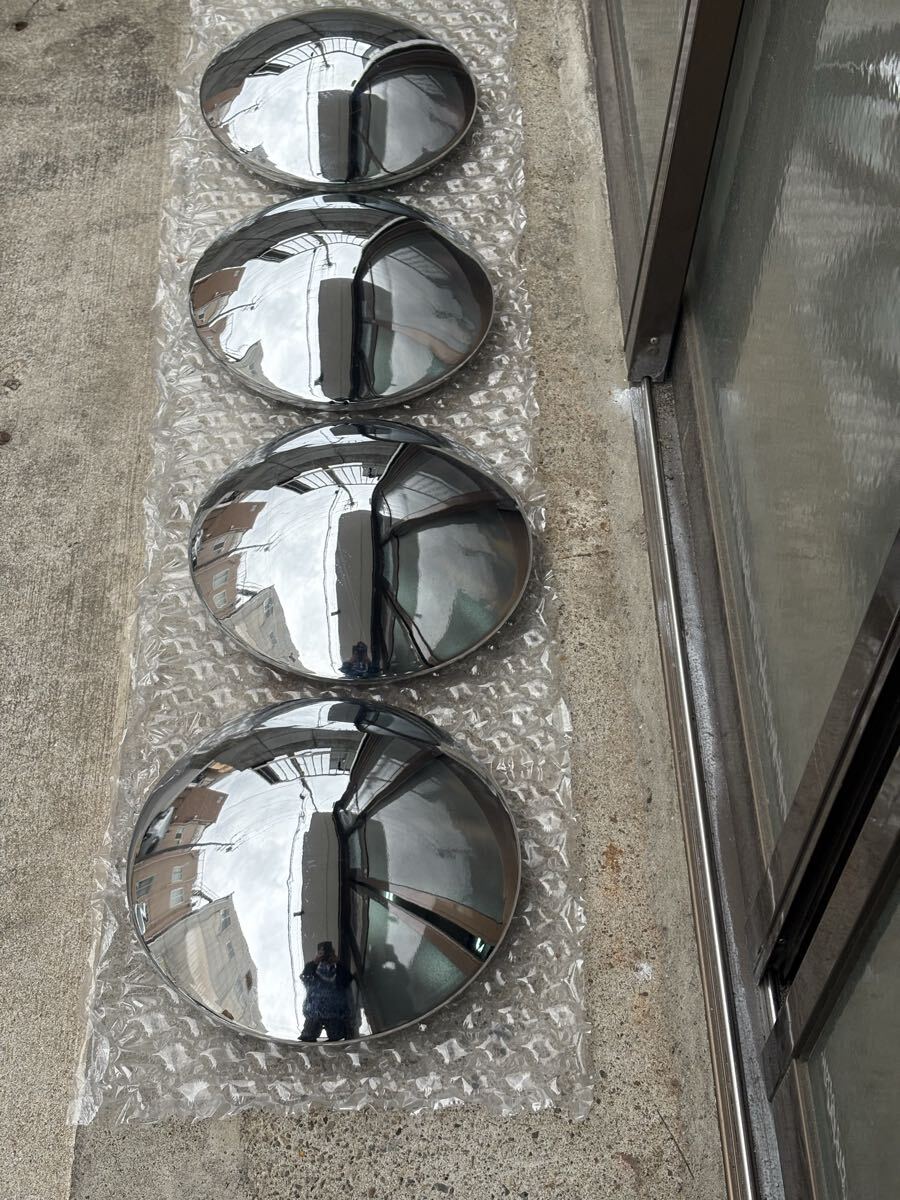 VW空冷ワーゲン1965年迄の5穴用ハブキャップ ホイールキャップ未使用ゆき_画像1