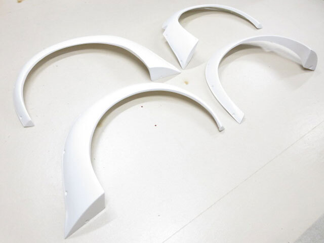 在庫あり サニー B110 TSタイプ オーバーフェンダー A12 A14 B120 KB110 FRP フェンダー_画像2