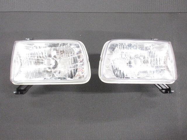 ハイラックス スポーツ ヘッドライト LN147 LN167 L N172 LN165 LN170 RZN147 RZN167 RZN152 RZN169_画像1