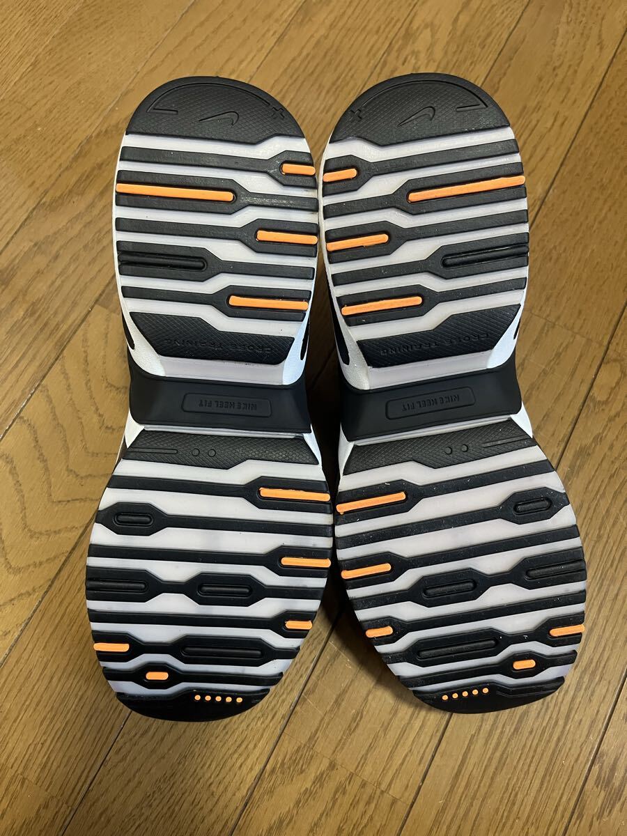 送料無料　新品　Wナイキ　エアマックス　クレイズ　レディース28 メンズ27.5㎝_画像8