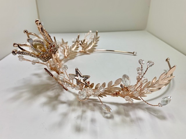 .., звезда Mai ..... лист ощущение роскоши есть бисер стразы Tiara