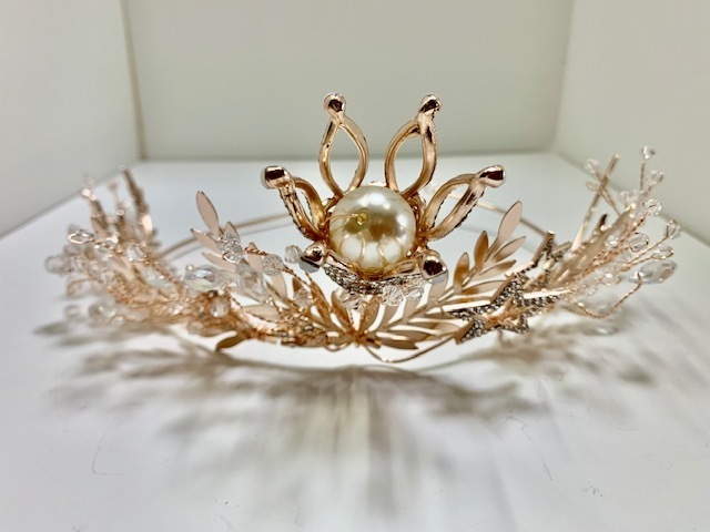 .., звезда Mai ..... лист ощущение роскоши есть бисер стразы Tiara .., звезда Mai ..... лист ощущение роскоши есть бисер стразы Tiara