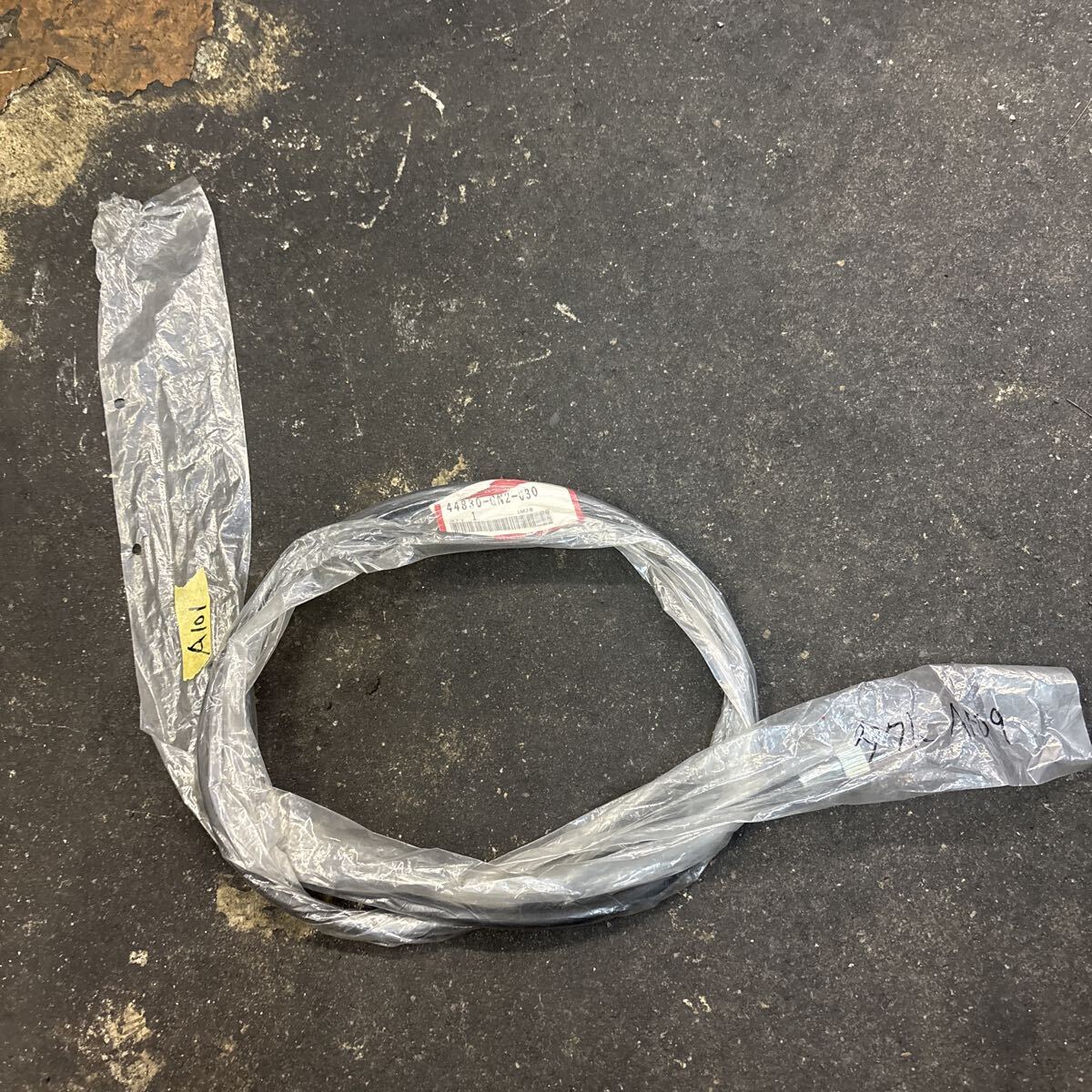 ホンダ HONDA タクト AF09 スピードメーターワイヤー　44830-GN2-030 A101_画像1
