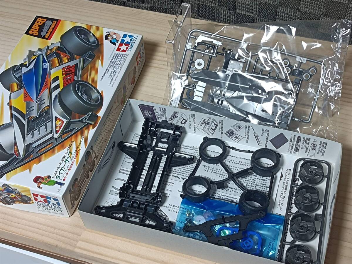 スーパーミニ四駆 サンダーブーメラン レイホークガンマ タイガーザップ (未使用品)_画像6