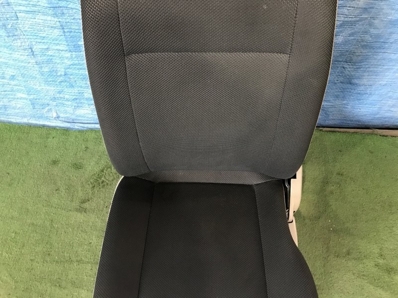 TV1/TV2/TW1/TW2 サンバー ディアス 最終型 フロント左 シート 助手席 アシスタントシート ※個人宅配送不可_画像3