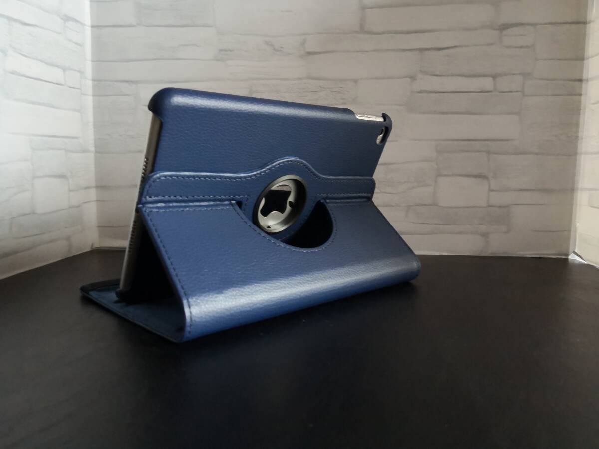 iPad mini5/mini4 共用 ネイビー レザーケース 360度回転機能,スタンド機能, 自動スリープ機能付き_画像3