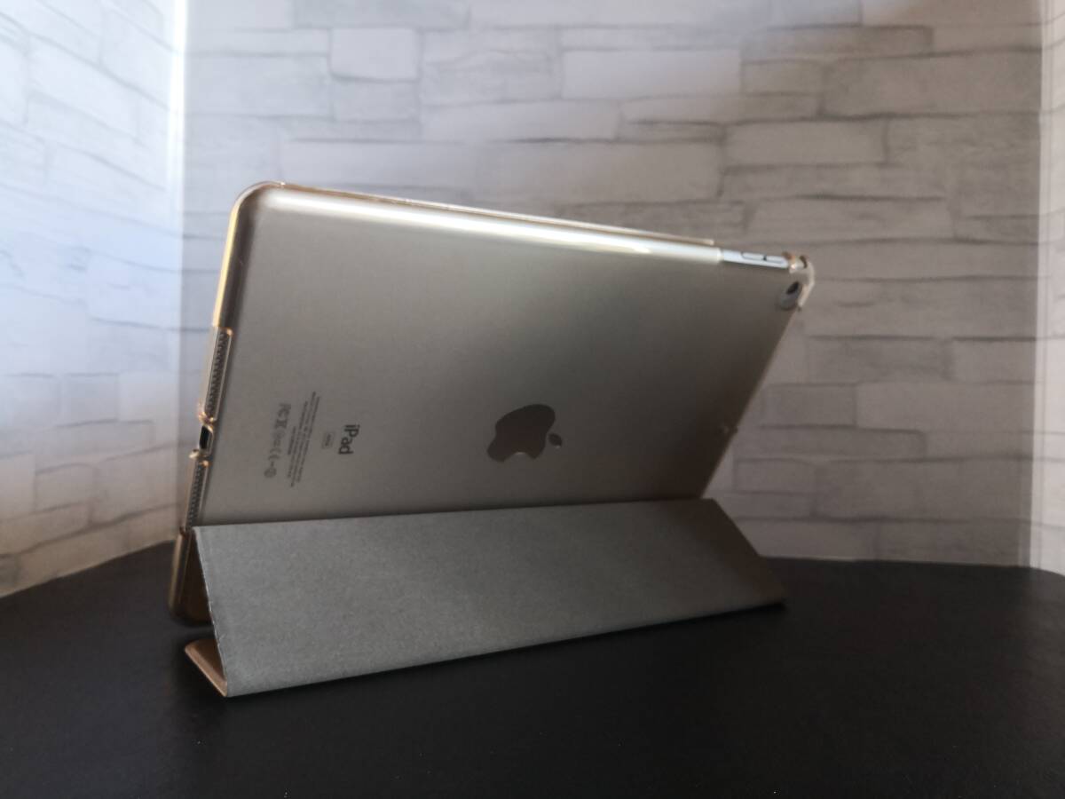 薄型軽量 iPad 6世代/5世代/Air/Air2 ゴールド スマートケース_画像2
