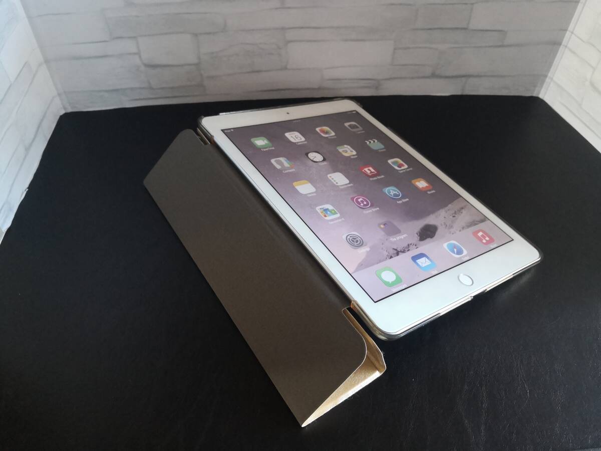 薄型軽量 iPad 6世代/5世代/Air/Air2 ゴールド スマートケース_画像4