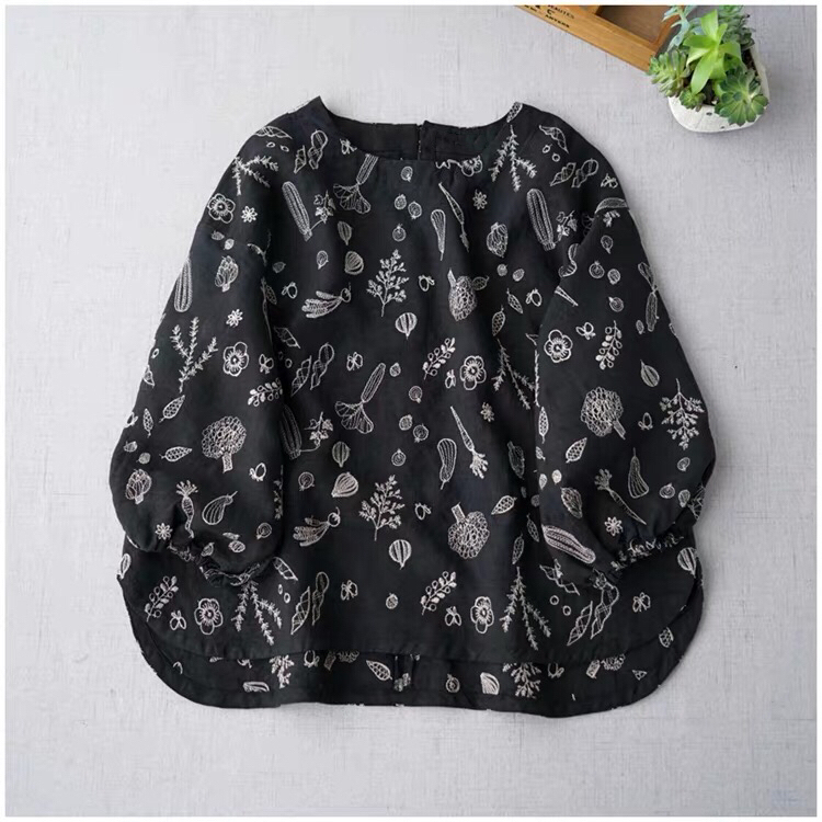 可愛いモチーフの総刺繍リネン100％大人可愛いトップス♪_画像1