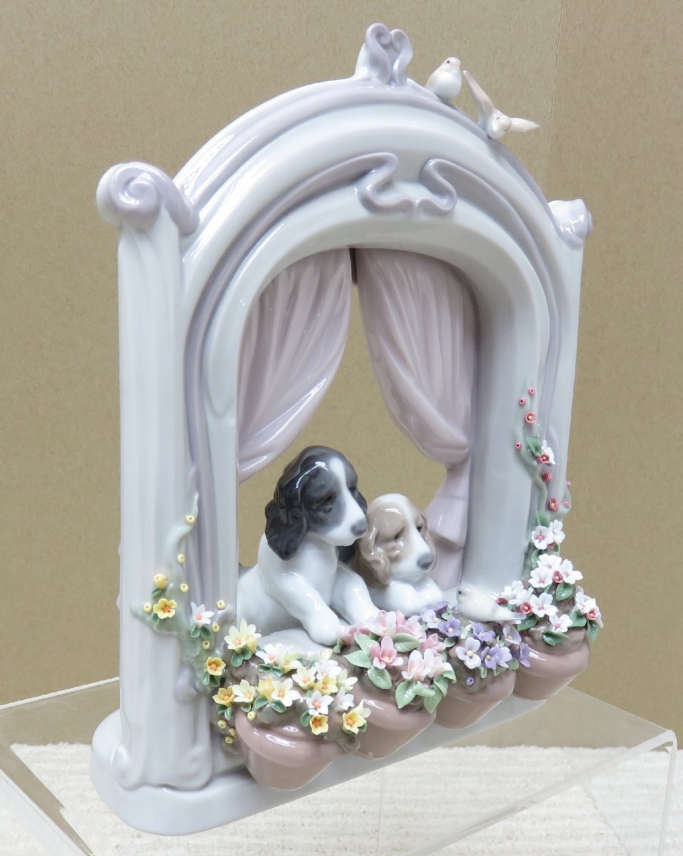 中古 LLADRO リヤドロ 可愛いながめ 6502 ガラスケース フィギュリン 陶器 陶芸 工芸品 西洋陶磁 インテリア 置物 オブジェ 犬 子犬 鳥 花_画像3