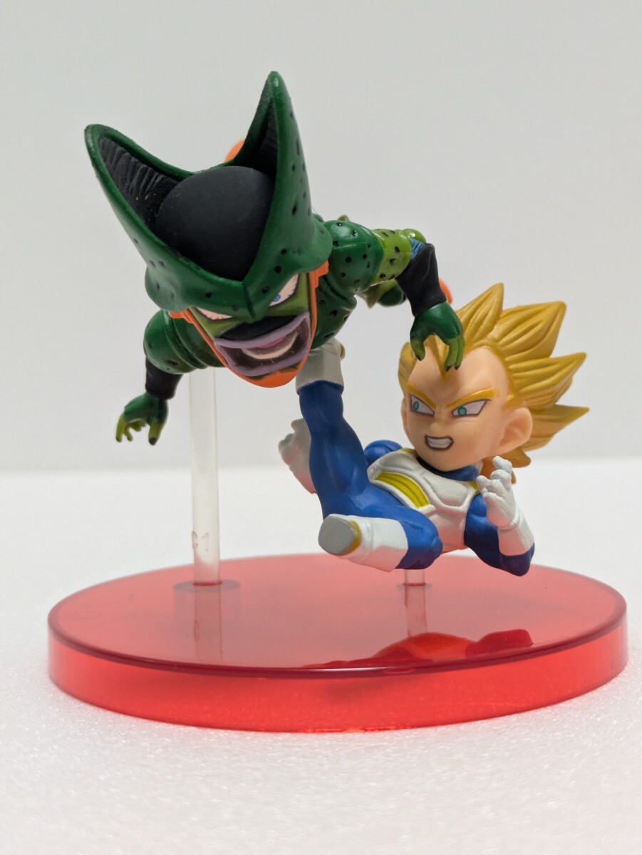 一番くじ ワールドコレクタブルフィギュア ドラゴンボール Z編 C賞 セル＆ベジータ フィギュア 開封済み 美品_画像2