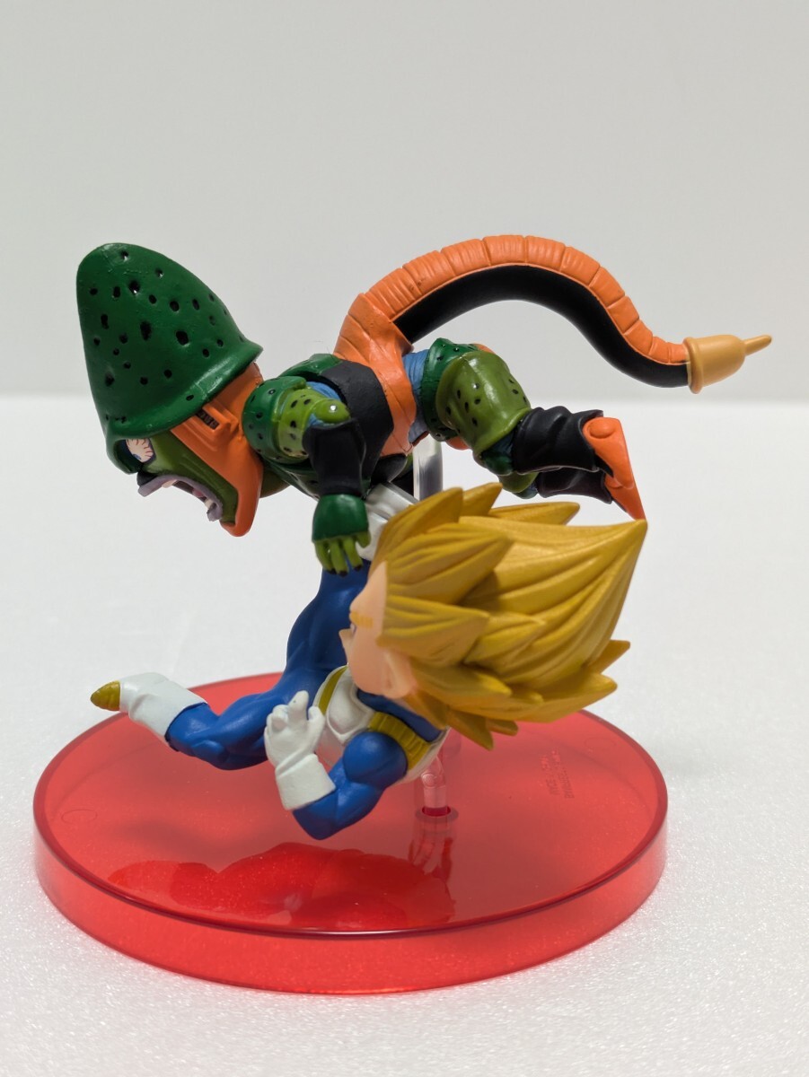 一番くじ ワールドコレクタブルフィギュア ドラゴンボール Z編 C賞 セル＆ベジータ フィギュア 開封済み 美品_画像4