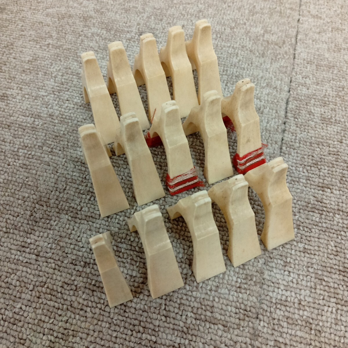 usB-856 кото стойка 15 шт кото инструмент текущее состояние товар коробка есть масса примерно 194g текущее состояние товар 